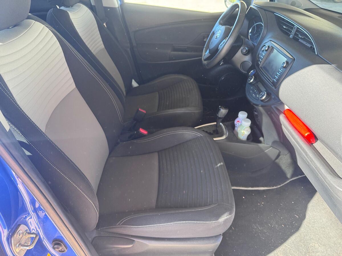 COMING SOON TOYOTA YARIS ADVANCE 1.5 HYBRID AUTO SPANISH LHD IN SPAIN 35000 MILES 2017